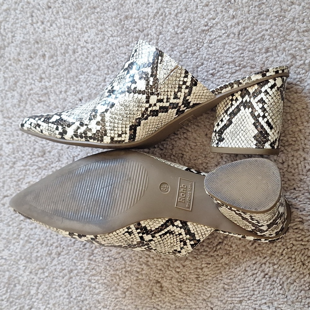 Snake skin pointed toe shoes - Picture 2 of 2